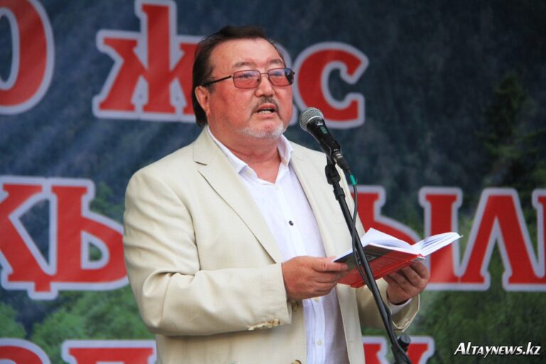 Зайсан ауданының тумасы , ақын, журналист, аудармашы, ҚР Жастар Одағы сыйлығының, ҚР Мемлекеттік сыйлығының, Халықаралық «Алаш» сыйлығының иегері Есдәулет Ұлықбектің (1954-) туғанына 70 жыл