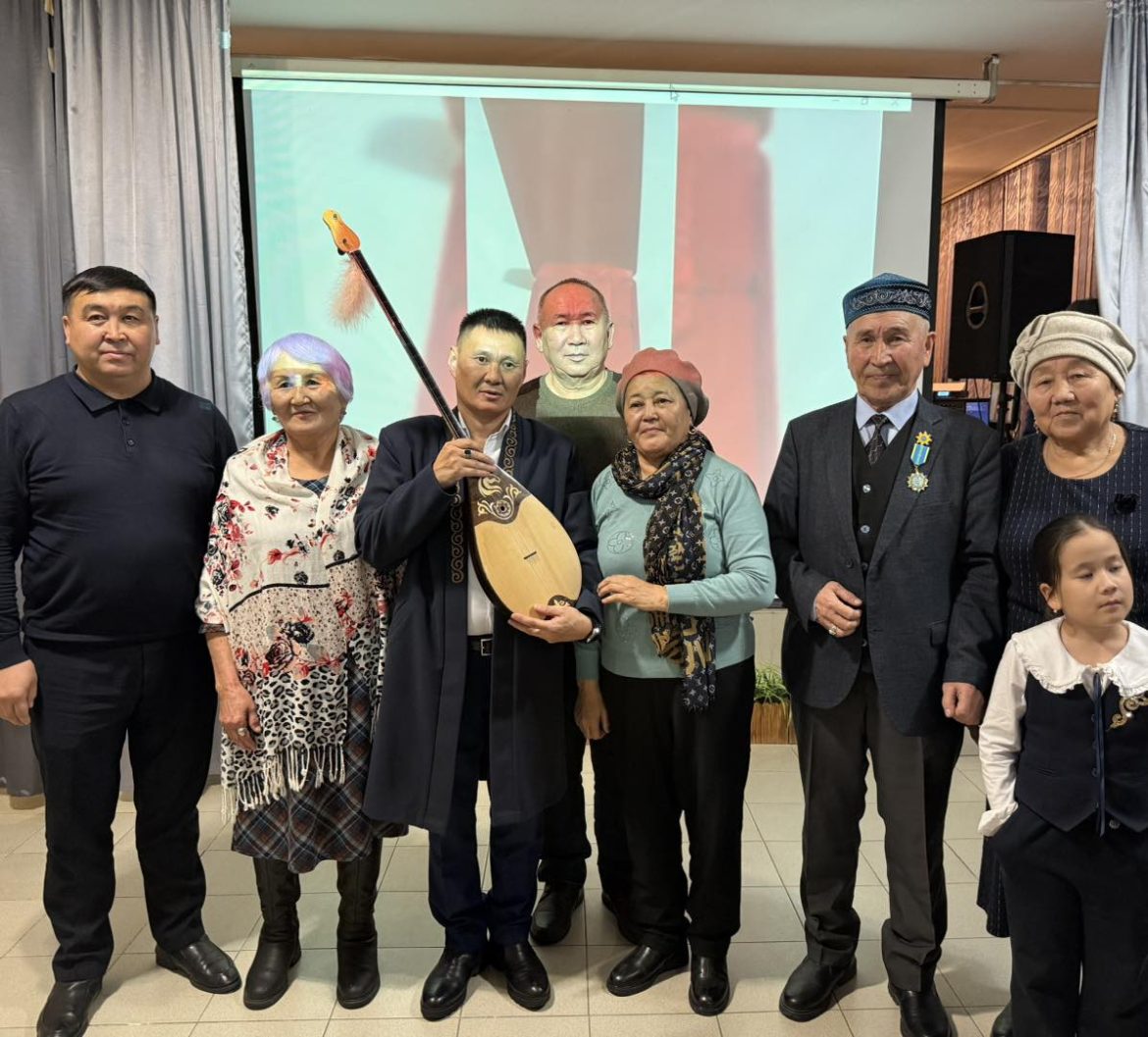 Республикалық «ZHANA ESIM» жобасының жүлдегері, өнер майталманы, құрмет иесі, Әділ Әуелханұлының ән кеші