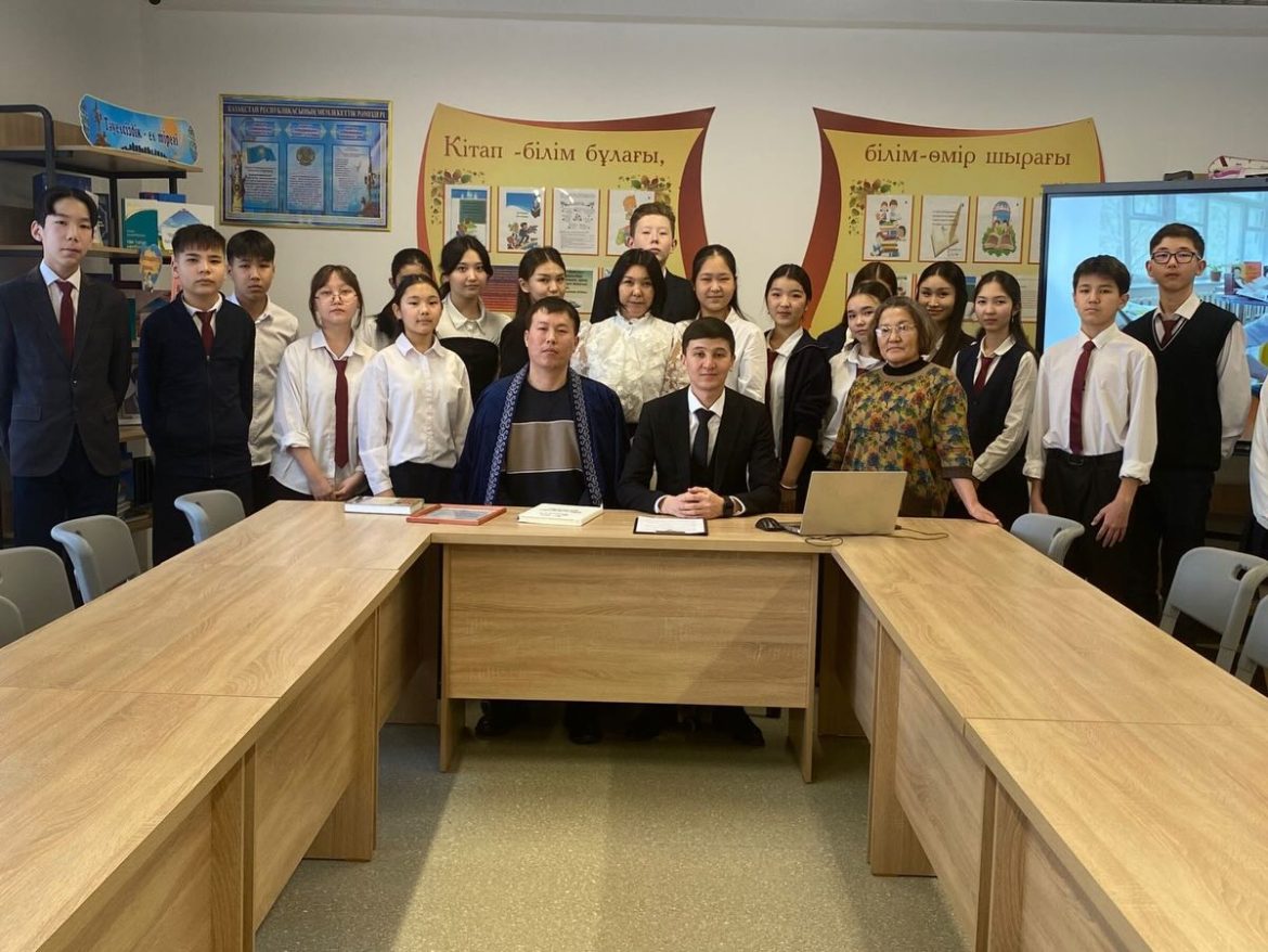 Жазушы Мүсілім Құмарбектің шығармашылығын насихаттауға арналған кездесу